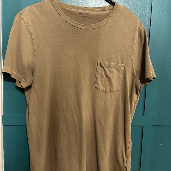 Madewell Other - Madewell Men's Casual Tan Army Green T-Shirt W/ Pocket Size Small